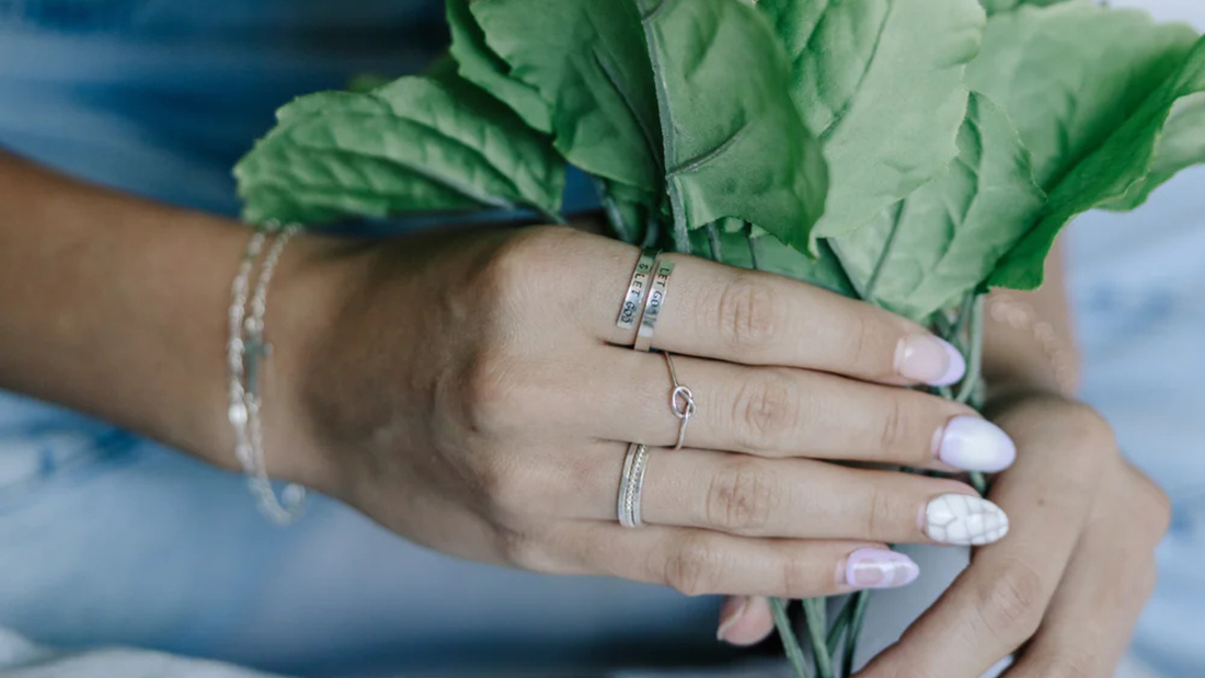 How to Make Jewelry Look Expensive Without Wearing Anything Flashy