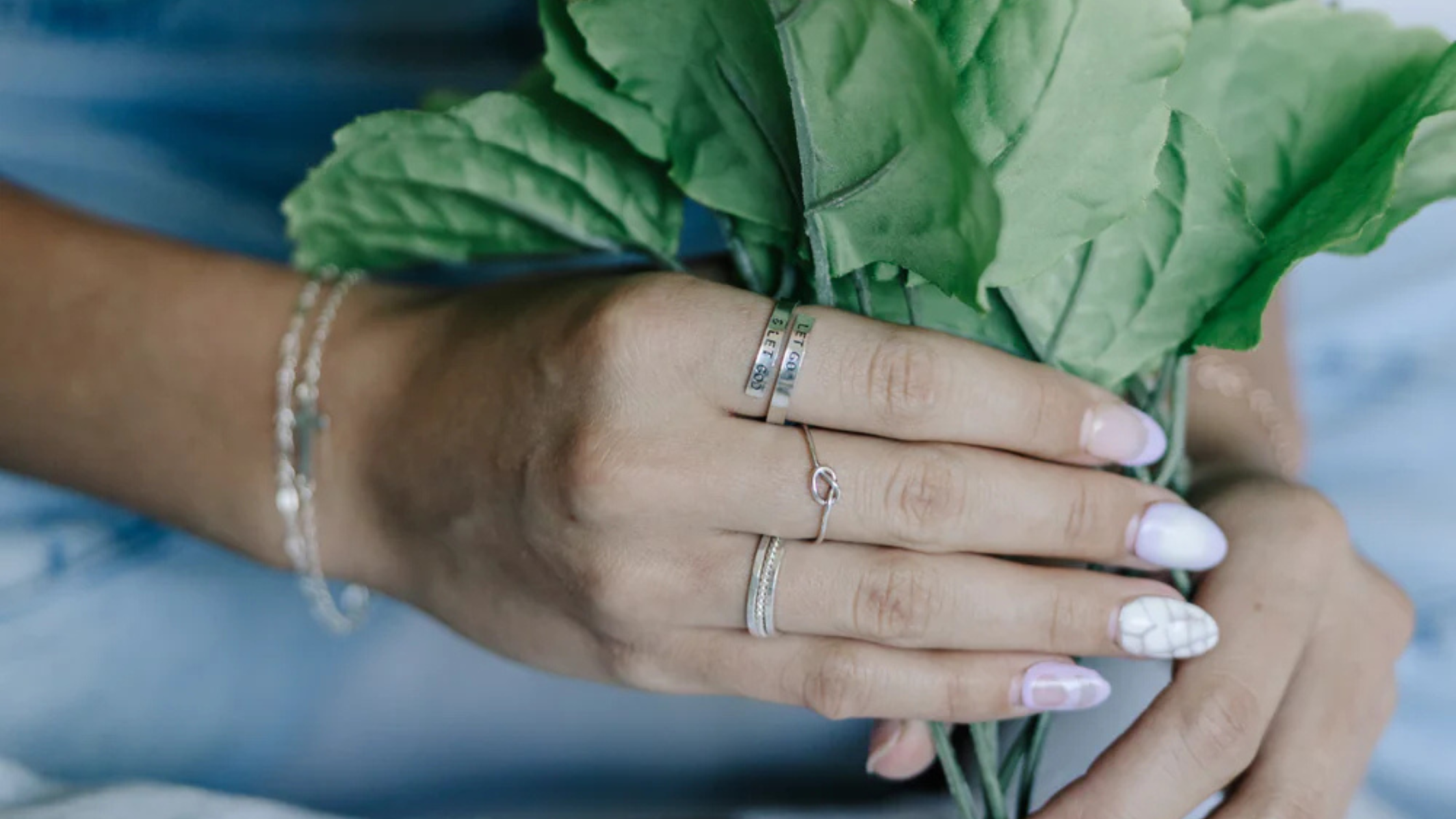 How to Make Jewelry Look Expensive Without Wearing Anything Flashy