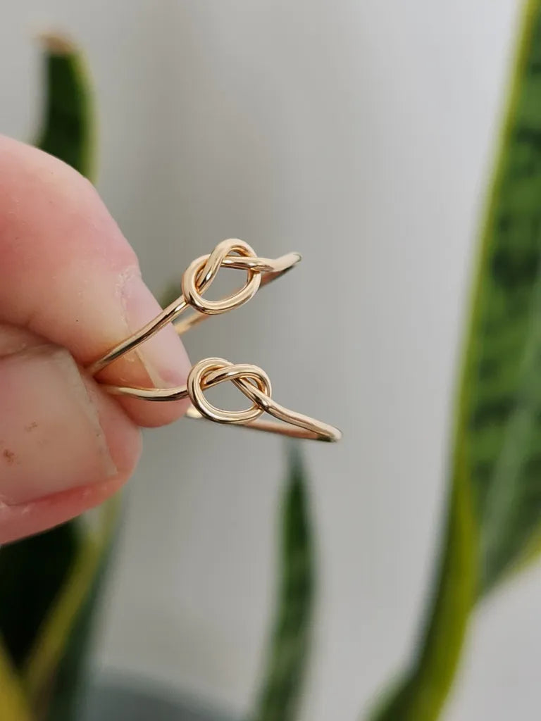 Classic Knot - gold-filled