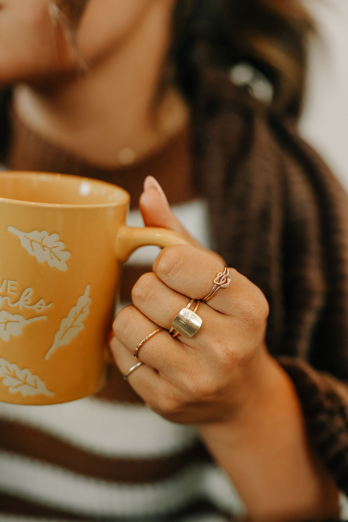Twin knots ring